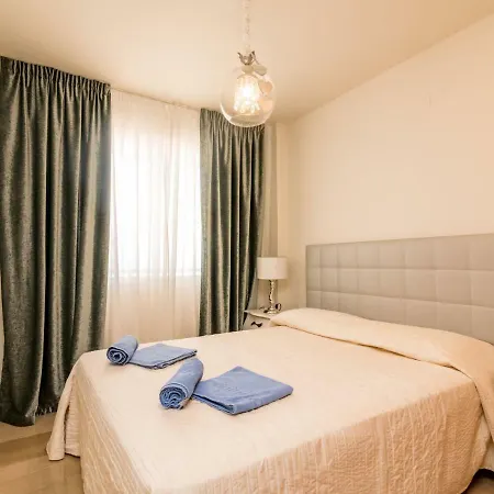 Apartment Golden Gardens-3 By Interhome